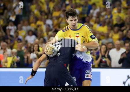 27 septembre 2023, Kielce, Pologne : Szymon sicko d'Industria Kielce vu en action lors du match de Ligue des Champions de l'EHF entre Industria Kielce et le Paris Saint-Germain Handball au Hala LegionÃ³w à Kielce. Scores finaux ; Industria Kielce 29 : 30 Paris Saint-Germaint. (Crédit image : © Grzegorz Wajda/SOPA images via ZUMA Press Wire) Banque D'Images