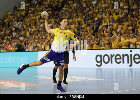 27 septembre 2023, Kielce, Pologne : Igor Karacic d'Industria Kielce vu en action lors du match de Ligue des Champions de l'EHF entre Industria Kielce et le Paris Saint-Germain Handball au Hala LegionÃ³w à Kielce. Scores finaux ; Industria Kielce 29 : 30 Paris Saint-Germaint. (Crédit image : © Grzegorz Wajda/SOPA images via ZUMA Press Wire) Banque D'Images