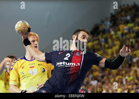 27 septembre 2023, Kielce, Pologne : Ruben Marchan Criado du Paris Saint-Germain Handball vu en action lors du match de la Ligue des Champions EHF entre Industria Kielce et le Paris Saint-Germain Handball au Hala LegionÃ³w à Kielce. Scores finaux ; Industria Kielce 29 : 30 Paris Saint-Germaint. (Crédit image : © Grzegorz Wajda/SOPA images via ZUMA Press Wire) Banque D'Images