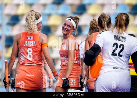 Monchengladbach, Allemagne. 22 août 2023. MONCHENGLADBACH, ALLEMAGNE - 22 AOÛT : Pien Dicke des pays-Bas lors du match des Champions EuroHockey femmes 2023 entre les pays-Bas et l'Italie au Hockeypark Monchengladbach le 22 août 2023 à Monchengladbach, Allemagne. (Photo de Rene Nijhuis/Agence BSR) crédit : Agence BSR/Alamy Live News Banque D'Images
