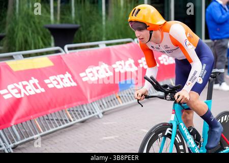 Emmen, pays-Bas. 20 septembre 2023. EMMEN, PAYS-BAS - 20 SEPTEMBRE : Wessel Mouris des pays-Bas en compétition dans le contre-la-montre individuel masculin des U23 Championnats d'Europe de cyclisme sur route DE l'UEC 2023 au WILDLANDS Adventure Zoo Emmen le 20 septembre 2023 à Emmen, pays-Bas (photo de René Nijhuis/Agence BSR) crédit : Agence BSR/Alamy Live News Banque D'Images
