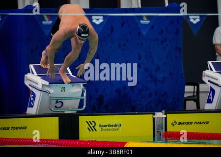 ROTTERDAM, PAYS-BAS - 3 DÉCEMBRE : Jesse Puts, des pays-Bas, en compétition dans les manches masculines du 50 m libre lors du jour 4 de la rencontre de qualification Rotterdam au Zwemcentrum Rotterdam le 3 décembre 2023 à Rotterdam, pays-Bas (photo de Rene Nijhuis/BSR Agency) Banque D'Images