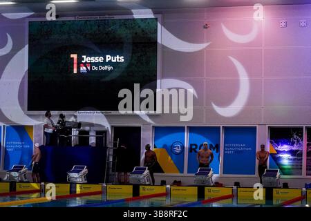 ROTTERDAM, PAYS-BAS - 3 DÉCEMBRE : Jesse met des pays-Bas avant de participer à la finale masculine du 50 m libre lors du jour 4 de la rencontre de qualification de Rotterdam au Zwemcentrum Rotterdam le 3 décembre 2023 à Rotterdam, pays-Bas (photo de Rene Nijhuis/BSR Agency) Banque D'Images