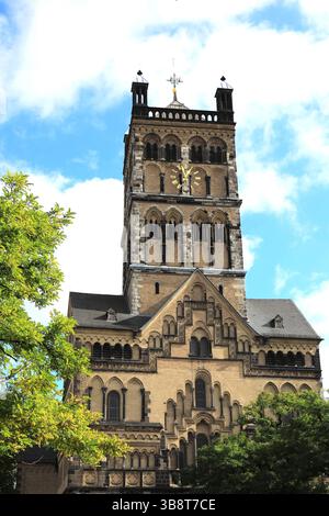 Quirinus-Münster, Kirche im Rheinischen Übergangsstil, Wahrzeichen der Stadt Neuss, Neuß, Rheinkreis Neuss, Rhénanie-du-Nord-Westphalie, Allemagne Banque D'Images