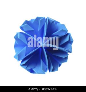 Flocon de neige à l'origami bleu isolé sur fond blanc Banque D'Images