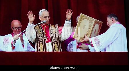 Foto aus Life Übertragung RTL oder ZDF Papstwahl am 08.05.2025 aus ROM- *** photo de Life broadcast RTL ou ZDF élection papale le 08 05 2025 de Rome Banque D'Images