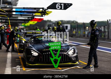 60 GROVE Stephen (aus), GROVE Brenton (aus), CAIROLI Matteo (ita), Iron Lynx, Mercedes-AMG GT3 Evo #60, LM GT3, action lors des 6 heures TotalEnergies de Spa-Francorchamps 2025, 3ème manche du Championnat du monde d'Endurance FIA 2025, du 8 au 10 mai 2025 sur le circuit de Spa-Francorchamps à Stavelot, Belgique Banque D'Images