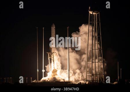 1er août 2023, Wallops Island, Virginie, États-Unis d'Amérique : la fusée Northrop Grumman Antares transportant le vaisseau cargo Cygnus sans pilote décolle du Launch Pad-0A au Mid-Atlantic Regional Spaceport de la NASA Wallops Flight Facility, le 1er août 2023 à Wallops Island, Virginie, États-Unis. Le vaisseau transporte 8 200 livres de fournitures pour la Station spatiale internationale. (Crédit image : © Kyle Hoppes/NASA/Planet Pix via ZUMA Press Wire) Banque D'Images