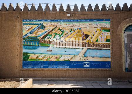 27 octobre 2021, Babylone, Babylone, Irak : le plan de Babylone. Au premier millénaire av. J.-C., Babylone était la plus grande ville de Mésopotamie, ses ruines s'étendant sur 1000 hectares. Capitale religieuse et politique de Babylone, elle abrite le palais royal et le complexe culte dédié à Marduk, divinité poliade de Babylone et chef du panthéon. (Crédit image : © Sadak Souici/ZUMA Press Wire) Banque D'Images
