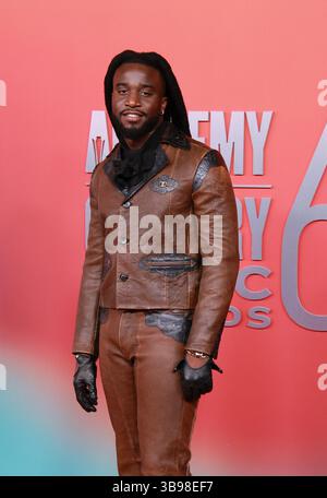Frisco, États-Unis. 08 mai 2025. Shaboozey assiste à la 60e cérémonie des Academy of Country Music Awards à l'Omni Frisco Hotel at the Star. Crédit : SOPA images Limited/Alamy Live News Banque D'Images