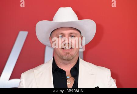 Friso, États-Unis. 08 mai 2025. Ernest arrive à la 60e cérémonie des Academy of Country Music Awards qui s'est tenue au Ford Center at the Star le 8 mai 2025 à Friso, TX © Tammie Arroyo/AFF-USA.com crédit : AFF/Alamy Live News Banque D'Images