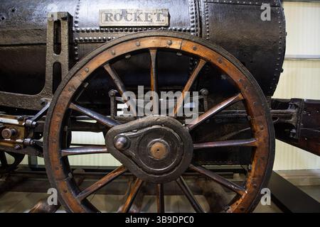 La locomotive Rocket originale, construite par Robert Stephenson au Locomotion Railway Museum, Shildon, comté de Durham, Angleterre, Royaume-Uni. Banque D'Images