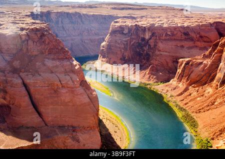 Fleuve Colorado qui traverse Horseshoe Bend Banque D'Images