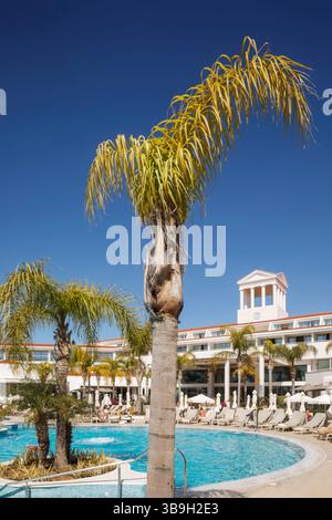 Chypre, Paphos, Olympic Lagoon Hotel piscine Banque D'Images