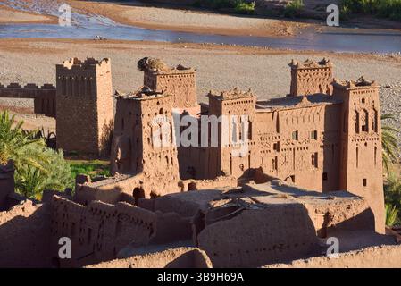 Ksar d’ait-Ben-Haddou, vallée de l’Ounila, province de Ouarzazate, région de Draa-Tafilalet, Maroc, Afrique du Nord-Ouest Banque D'Images