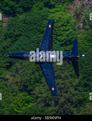 Qatari Airforce, Hawk T2 sur une sortie d'entraînement de bas niveau à travers la boucle de Mach au pays de Galles. Banque D'Images