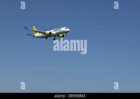 Avions airBaltic, YL-AAT, Airbus A220-300 Banque D'Images