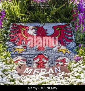 La ville thermale de Merano se trouve au cœur de la région du Tyrol du Sud, sur le versant sud des Alpes. En raison de son emplacement, cette ville multiculturelle i Banque D'Images