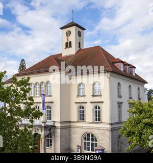 Près du centre routier, aérien et ferroviaire de Stuttgart et à proximité du nord de la Forêt-Noire, se trouve la ville qui allie tradition et modernité Banque D'Images
