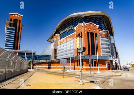 Detroit, mi, États-Unis - 2025-04-04 : photo montrant l'extérieur impressionnant du bâtiment Motor City Casino dans le centre-ville de Detroit, Michigan. Banque D'Images