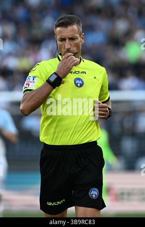 Rome, Italie. 10 mai 2025. Arbitre Davide Massa lors du match de Serie A entre le SS Lazio et le Juventus FC au Stadio Olimpico Rome Italie le 10 mai 2025. Crédit : Nicola Ianuale/Alamy Live News Banque D'Images