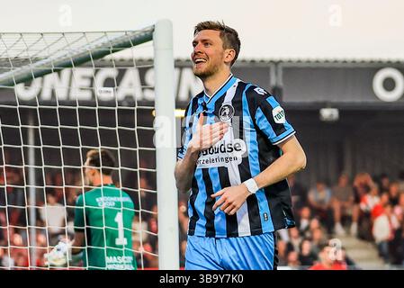 ALMERE, 10-05-25, Yanmar Stadion, néerlandais eredivisie, saison 2024/2025, Almere City - Sparta Rotterdam, joueur de Sparta Tobias Lauritsen crédit : Pro Shots/Alamy Live News Banque D'Images