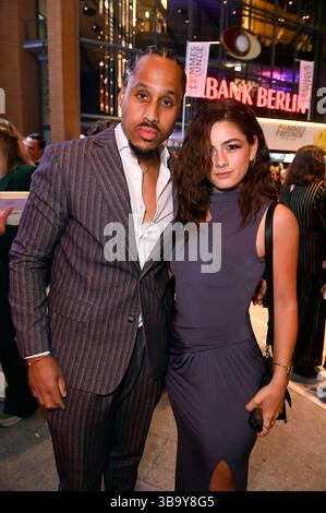 Jonathan Kwesi Aikins und Derya Flechtner BEI der 75. Verleihung des Deutschen Filmpreises 2025 im Theater am Potsdamer Platz. Berlin, 09.05.2025 Banque D'Images