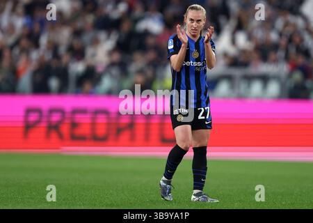 Turin, Italie. 10 mai 2025. Henrietta Csiszar du FC Internazionale fait des gestes pendant le match de football féminin Serie A entre la Juventus FC et le FC Internazionale au stade Allianz le 10 mai 2025 à Turin, Italie . Crédit : Marco Canoniero/Alamy Live News Banque D'Images