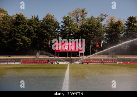 Cologne, Allemagne. 11 mai 2025. Cologne, Allemagne, 11 mai 2025 Tableau de bord dans le stade avant le match de Google Pixel Frauen-Bundesliga entre le 1.FC Koln et turbine Potsdam au Franz-Kremer-Stadion, à Cologne, en Allemagne. (Gabor Baumgarten/SPP) crédit : SPP Sport Press photo. /Alamy Live News Banque D'Images