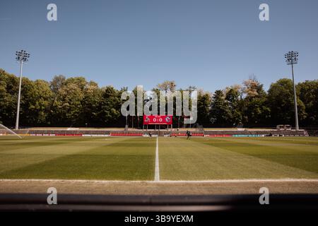 Cologne, Allemagne. 11 mai 2025. Cologne, Allemagne, 11 mai 2025 Tableau de bord dans le stade avant le match de Google Pixel Frauen-Bundesliga entre le 1.FC Koln et turbine Potsdam au Franz-Kremer-Stadion, à Cologne, en Allemagne. (Gabor Baumgarten/SPP) crédit : SPP Sport Press photo. /Alamy Live News Banque D'Images