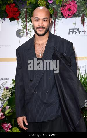 Malick Bauer BEI der 75. Verleihung des Deutschen Filmpreises 2025 im Theater am Potsdamer Platz. Berlin, 09.05.2025 Banque D'Images