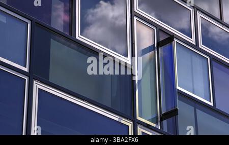 Vie quotidienne pour moi sur une parfaite journée ensoleillée Banque D'Images