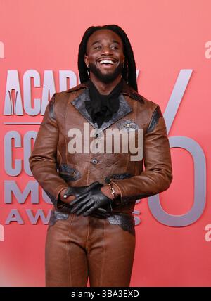 Frisco, États-Unis. 08 mai 2025. Shaboozey assiste à la 60e cérémonie des Academy of Country Music Awards à l'Omni Frisco Hotel at the Star. Crédit : SOPA images Limited/Alamy Live News Banque D'Images