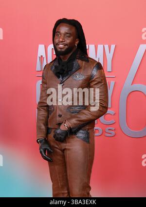 Frisco, États-Unis. 08 mai 2025. Shaboozey assiste à la 60e cérémonie des Academy of Country Music Awards à l'Omni Frisco Hotel at the Star. Crédit : SOPA images Limited/Alamy Live News Banque D'Images