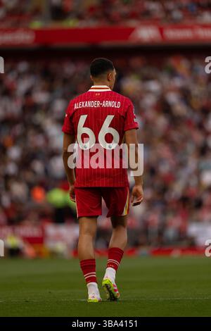 Anfield, Liverpool le dimanche 11 mai 2025. Trent Alexander-Arnold de Liverpool est vu lors du match de premier League entre Liverpool et Arsenal à Anfield, Liverpool le dimanche 11 mai 2025. (Photo : Steven Halliwell | mi News) crédit : MI News & Sport /Alamy Live News Banque D'Images
