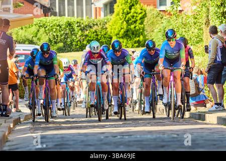Lincoln, Royaume-Uni. 11 mai 2025. Rapha Lincoln Grand Prix course féminine dimanche 11 mai 2025 1. Lauren Dickson (équipe Handsling Alba Dev Road) 2. Anna Morris 3. Grace Lister (équipe cycliste Hess) crédit photo : Phil Crow/Alamy Live News crédit : Phil Crow/Alamy Live News Banque D'Images
