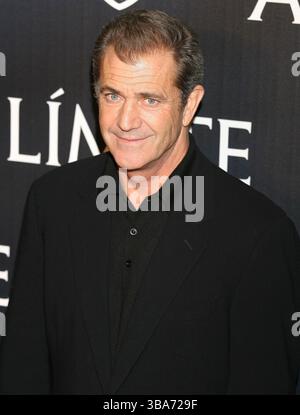Mel Gibson à la première de 'Edge of Darkness' à Madrid - 01 février 2010 Banque D'Images