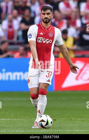 Amsterdam, Allemagne. 11 mai 2025. Fussball Ehrendivision 32. Spieltag Ajax Amsterdam - NEC Nijmegen AM 11.05.2025 in der Johan Cruijff Arena in Amsterdam Josip Sutalo ( Amsterdam ) Foto : Revierfoto crédit : ddp Media GmbH/Alamy Live News Banque D'Images