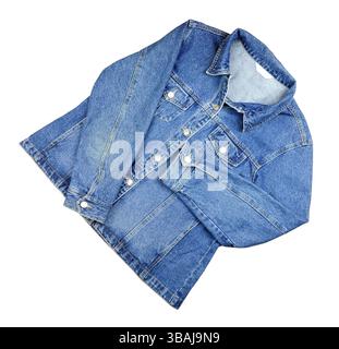 Veste en denim bleu avec détail plissé sur le devant et boutons isolés sur fond blanc Banque D'Images