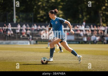 Cologne, Allemagne. 11 mai 2025. Cologne, Allemagne, 11 mai 2025 Suya Haering (25 - 1. FFC turbine Potsdam) dribble lors du match Google Pixel Frauen-Bundesliga entre le 1.FC Koln et turbine Potsdam au Franz-Kremer-Stadion, à Cologne, en Allemagne. (Gabor Baumgarten/SPP) crédit : SPP Sport Press photo. /Alamy Live News Banque D'Images