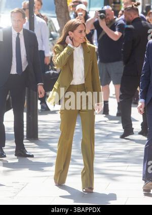 Londres, Angleterre, Royaume-Uni. 13 mai 2025. CATHERINE, princesse de Galles, arrive à l'événement British Design organisé par le British Fashion Council dans le centre de Londres pour remettre le Queen Elizabeth II Award. (Crédit image : © Tayfun Salci/ZUMA Press Wire) USAGE ÉDITORIAL SEULEMENT ! Non destiné à UN USAGE commercial ! Crédit : ZUMA Press, Inc/Alamy Live News Banque D'Images