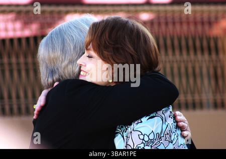James Cameron et Sigourney Weaver à la cérémonie de James Cameron's Hollywood Walk of Fame Star à Hollywood, Los Angeles - 18 décembre 2009 Banque D'Images