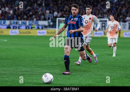 Bergame, Italien. 12 mai 2025. Matteo Ruggeri d'Atalanta BC vu en action lors de la Serie A 2024/25 match de football entre Atalanta BC et AS Roma au Gewiss Stadium crédit : dpa/Alamy Live News Banque D'Images