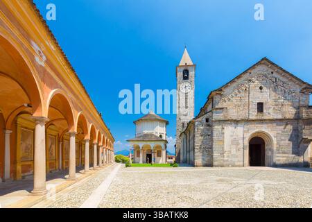 Ancien baptistère et cloître de l'église Saint Gervasio et Protasio à Baveno, Lac majeur, Italie. Banque D'Images