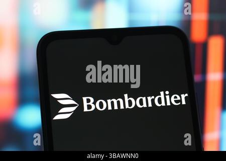 Canada. 13 mai 2025. Dans cette illustration photo, le logo Bombardier est affiché sur l'écran d'un téléphone intelligent. (Crédit image : © Thomas Fuller/SOPA images via ZUMA Press Wire) USAGE ÉDITORIAL SEULEMENT ! Non destiné à UN USAGE commercial ! Banque D'Images