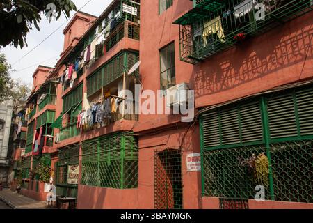 KOLKATA, BENGALE OCCIDENTAL, INDE - 19 FÉVRIER 2024 bâtiments typiques et traditionnels dans la région de Bow Barracks Banque D'Images