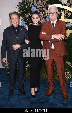 New York, États-Unis. 13 mai 2025. (G-d) Martin Short, Selena Gomez et Steve Martin assistent au Disney Upfront 2025 au Javits Center, New York, NY, le 13 mai 2025. (Photo par Anthony Behar/Sipa USA) crédit : Sipa USA/Alamy Live News Banque D'Images