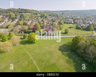 vue aérienne de wray commun un grand espace ouvert dans le village de wray surrey Banque D'Images
