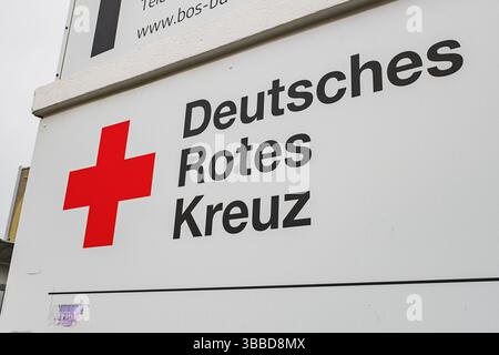 Panneau de la Croix-Rouge allemande sur Erkratherstrasse Banque D'Images