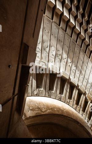Intérieur de l'Opéra de Sydney montrant une structure de toit en béton Banque D'Images